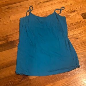 blue tank top